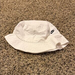 Nike White Bucket Hat for Men